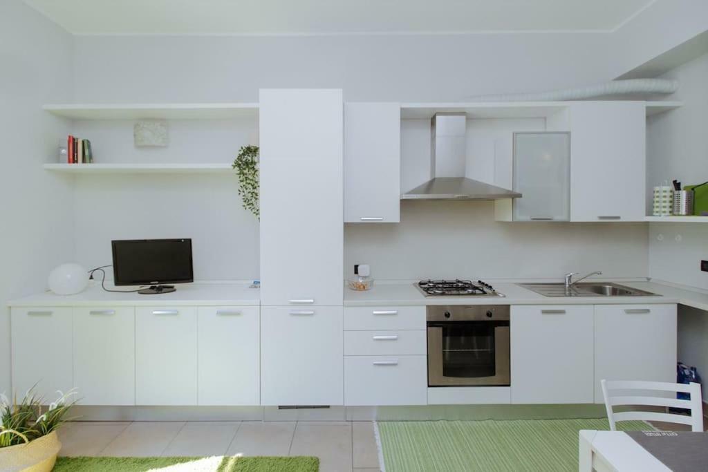 Spacious And New Apt In Citta Studi Milan Exterior photo