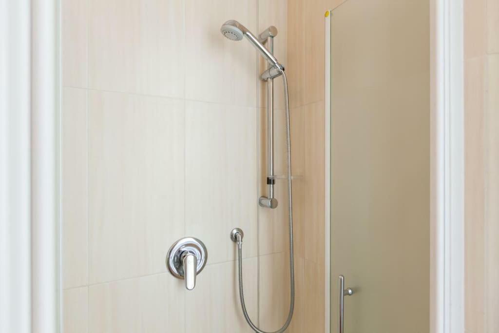 Spacious And New Apt In Citta Studi Milan Exterior photo