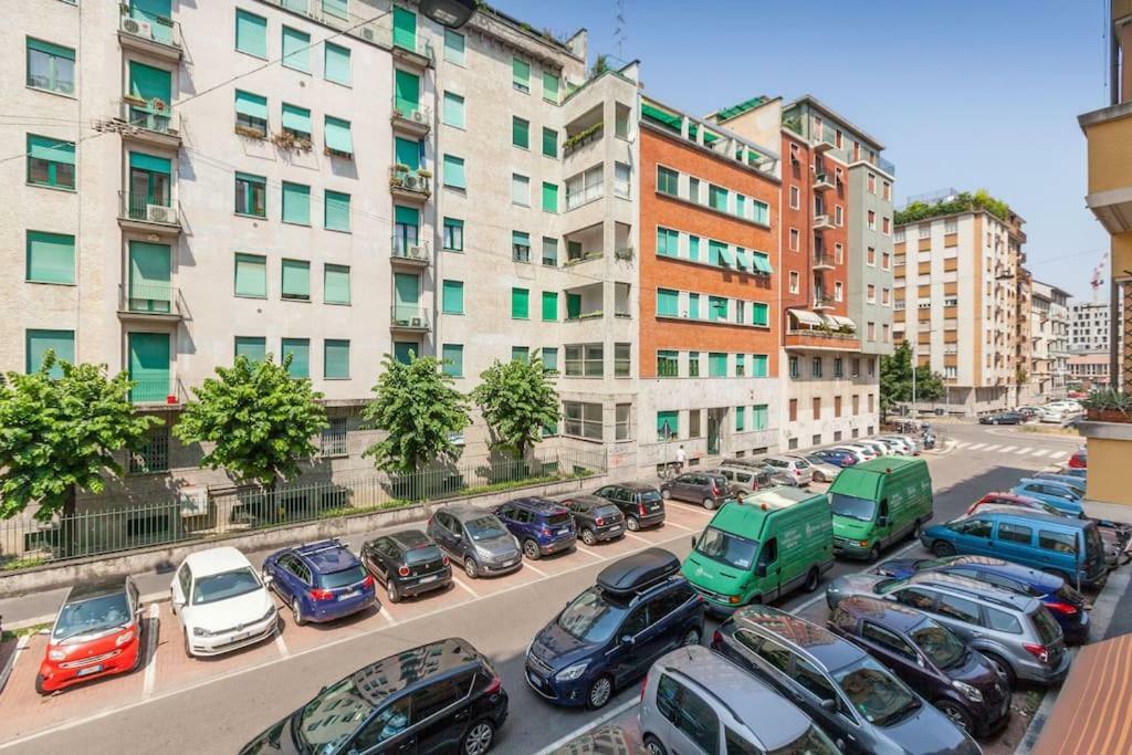 Spacious And New Apt In Citta Studi Milan Exterior photo